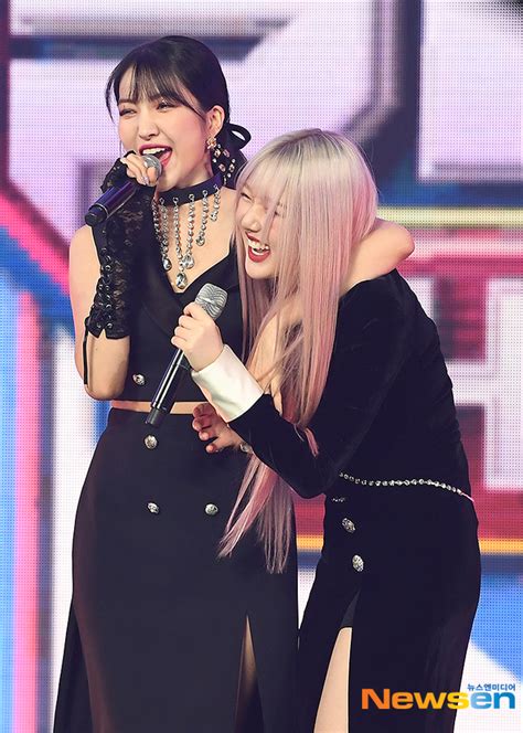여자친구 소원-예린, 함께 부르는 앵콜 포토엔HD - 손에 잡히는 ...