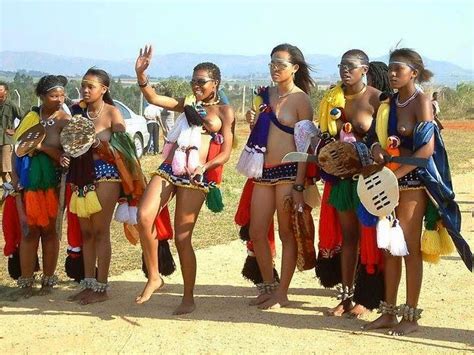 Find the perfect swaziland stock photos and editorial news pictures from getty images. BLOG WITH FURY: CULTURE AND TOURISM: SWAZILAND REED DANCE CEREMONY