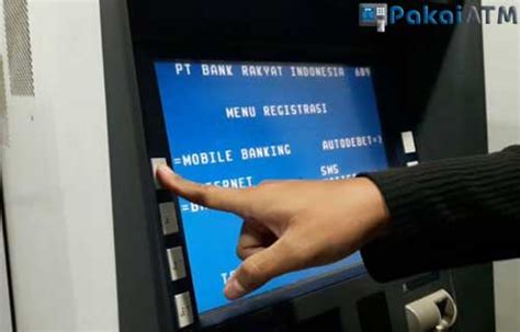 Cara daftar dan aktivasi bri mobile banking, terus berkembangnya pelayanan berbasis teknologi dapat membantu memudahkan masyarakat untuk mengaksesnya. 2 Cara Registrasi No HP di ATM BRI Paling Mudah 2020 ...