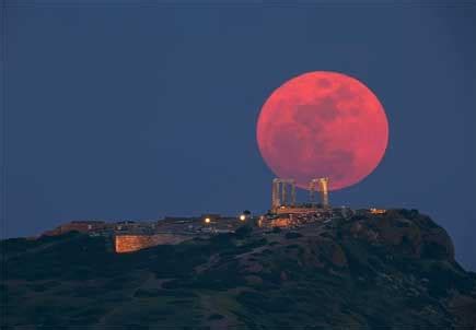 Este miércoles 26 de mayo la luna protagonizará uno de los eventos astronómicos más relevantes y esperados de acuerdo a la nasa, se le da este apodo por su brillo rojo en el cielo nocturno cuando se produce un eclipse de este tipo. AstroFotoNoticiasGranCanaria: Este sábado un espectacular ...