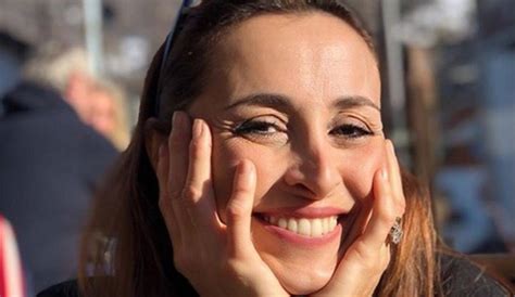 Benedetta parodi ha reagito piangendo e minacciando di denunciarlo. Benedetta Parodi | Ricetta dolce a sorpresa | "Stanca e ...