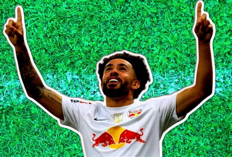 Cláudio luiz rodrigues parise leonel. Claudinho scores early contender for the Puskas award in Brazil