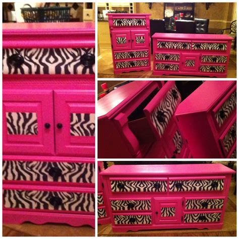 Pink and zebra print bedroom maybe change color to blue or line green with zebra. Girls bedroom set in HOT PINK & ZEBRA...how cute! My ...