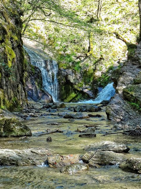 Is de populaire ninglinspo wandeling langs de gelijknamige bergrivier in de ardennen écht zo fantastisch? Ninglinspo hike at the Belgian Ardennes | WORLD WANDERISTA