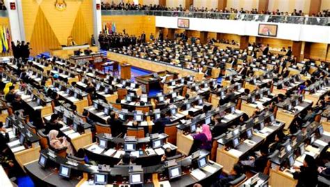 Dewan undangan negeri johor 56 adun angkat sumpah 28 jun 2018. Sidang DUN Johor ditangguh: Speaker