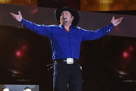 Garth brooks at geha field at arrowhead stadium, kansas city, mo, usa. Garth Brooks Hints at Australian, European World Tour Dates