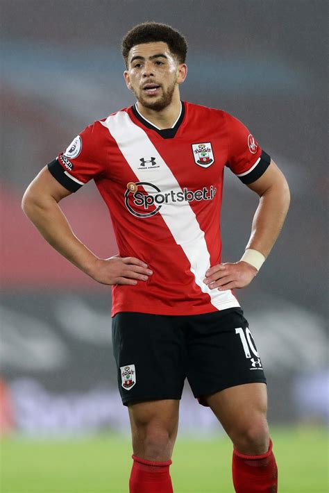 Che adams is currently playing in a team southampton. Che Adams - 5 - Read Southampton