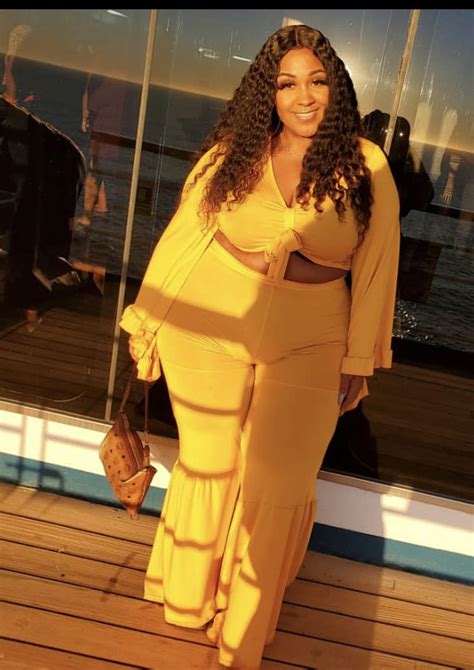I'm listening and living my life like it's golden it's my birthday on friday i'm bless to be among the living. Pin on ☀️Spring & Summer ☀️