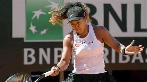 Franska öppna har spelats sedan 1891 och blev en grand slam turnering redan 1925. Naomi Osaka hoppas vara redo för Franska öppna | SVT Sport