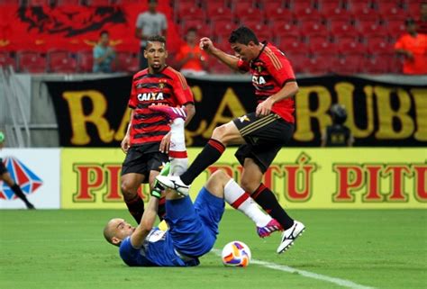 Autor do gol, vinícius é eleito o melhor jogador do náutico contra o vasco. Náutico x Sport: saiba como acompanhar ao jogo AO VIVO na ...