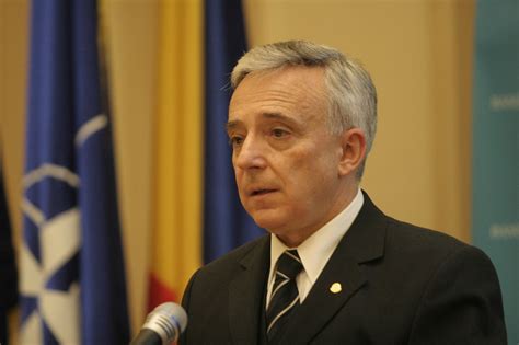 Born 1 august 1949) is the governor of the national bank of romania, a position he held since september 1990, with the exception of an eleven months period (22 december 1999 to 28 november 2000). Mugur Isărescu, adevărul despre trecerea României la euro ...