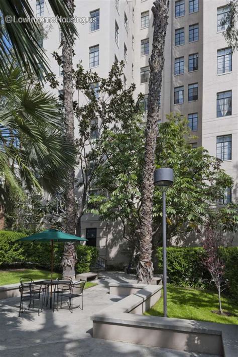 How far is montecito from los angeles. Montecito Apartments | 6650 Franklin Ave, Los Angeles, CA ...