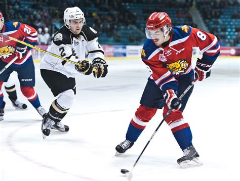 Conor garland hat arizona coyotes retweetet. Conor Garland donne la victoire aux Wildcats