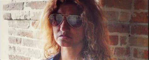 Swiss magazine bilanz estimated the family fortune at chf13.5 billion. Milano, la storia di Loredana Pizzino: da piccola si ammala di diabete e perde la vista, ora a ...