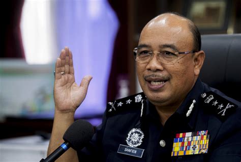 In addition, in malaysia, to get a job at any private or government agency, an individual must at least have a sijil pelajaran malaysia (spm), as well as being required to be actively involved in the curriculum. Civil servant loses almost RM70,000 to Macau scam ...