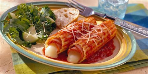 Dish and sprinkle cheese, then put all of the string beans in, now pour the. Cordon Bleu Manicotti Recipe | Sargento® String Cheese Snacks