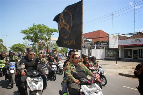 Kumpulan gambar tentang lambang laskar bali, klik untuk melihat koleksi gambar lain di kibrispdr.org. KORLAP LEGIAN: FOTO HUT LASKAR BALI KE 12