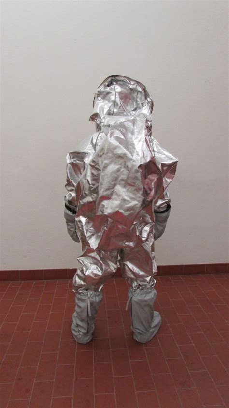 Chemikalien schutz anzug csa abc schutz kleine größe. Hitzeschutz-CSA Silverflash