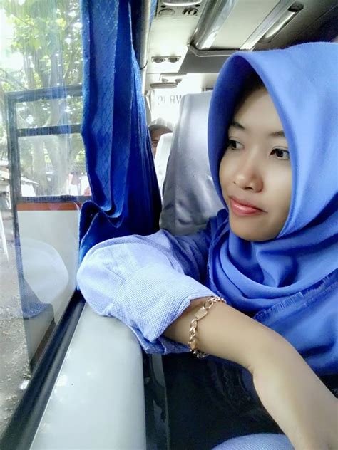 Enam cara cari jodoh lewat instagram. Maia Janda Muda Cari Jodoh serius - Janda Bermartabat