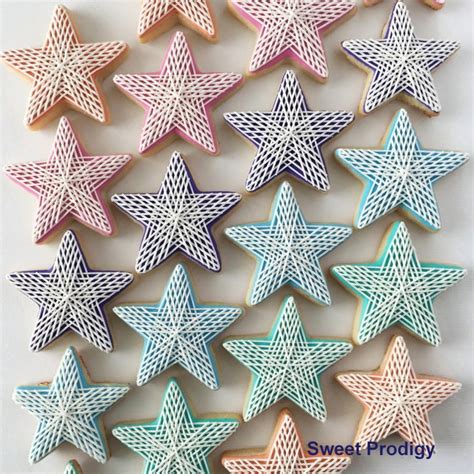 Learn what is edible and what is not edible for use on cookies. Stars in a Row | Sweet Prodigy - cookie by Sweet Prodigy | Star cookies decorated, Star sugar ...