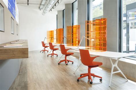 Les meubles kartell vont faire de votre intérieur un hâvre de paix ultra design. Meuble de rangement Sound-rack Kartell - Rose | Made In Design