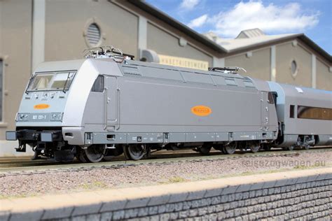 Metropolitan is one of the most important model agencies in the world. LS 16040(S) 46041 46042 "Metropolitan" - reisezugwagen.eu