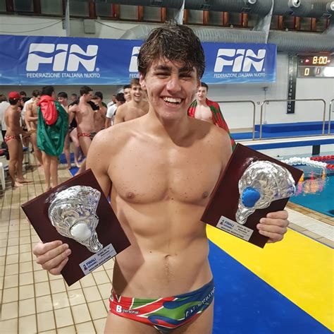 I campionati sono suddivisi e organizzati in 5 livelli. Pallanuoto U20 Campioni d-Italia(2) - Circolo Nautico ...