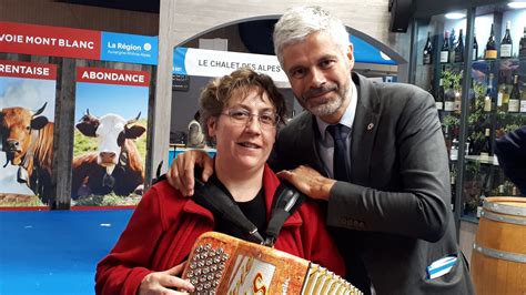 Laurent wauquiez participe également à la réflexion sur les problèmes de l'emploi et de la pauvreté. Laurent Wauquiez - Sylvie PULLES : Sylvie PULLES