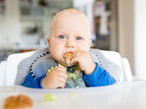 Do you have a baby starting with solids foods? Feeding&breastfeeding nude