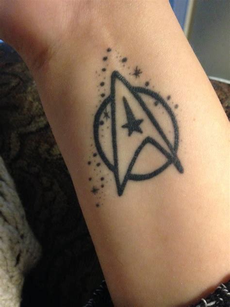 Teste dich selbst und finde die fehler im negativbeispiel! Star Trek Tattoo / 50 Star Trek Tattoo Designs Fur Manner ...