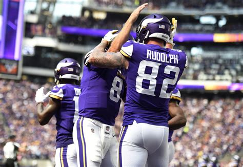 Rudolph played college football for the university of notre dame. Report: Vikings have offered Kyle Rudolph a five-year extension