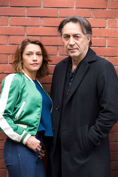 Il est parrain des associations en janvier 2021, la fille aînée de richard berry, coline hiegel berry, représentée par karine shebabo. Lanester : Photo Emma de Caunes, Richard Berry - 5 sur 11 ...