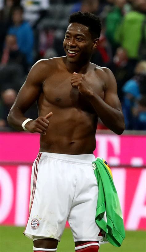 David alaba (*24.06.1992) es un defensa austríaco y lleva desde 2008 en el bayern. Giulia-Lena Fortuna: David Alaba - 5 heiße Bilder