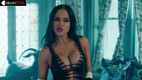 Make social videos in an instant: Becky G y Natti Natasha muy sexys en el videoclip de Sin ...