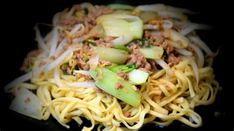 This korean beef bowl is seasoned with green onions, ginger, soy sauce, and sesame and served over brown rice for a quick and easy dinner. Minced Beef & Pak Choi Stir-fry | Chinese Style Recipe - YouTube