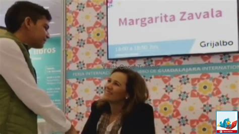 Joven que increpo a margarita zavala en la fil. Joven reclama a Margarita Zavala: 'Su esposo le arrebató ...