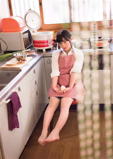 Annonnononoon apr 11 2019 7:41 am she's okay with acting but i will watch all of her dramas/movies because her visual is stunning!!! Hashimoto Kanna 橋本環奈 Rev.from DVL, Weekly Playboy 2016.11 ...