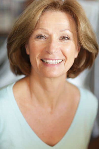 50 ans est un âge phare chez les femmes. A 50 ans quelle crème de beauté il me faut ? Lesboomeuses.com