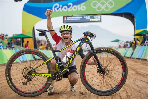 Nino schurter posted 2 photos on instagram. Rio 2016: Nino Schurter campione olimpico - MtbCult ...