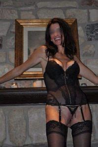 Une mature se fait remplir sa chatte ! Milf havraise coquine qui a le feu à la chatte ouvre ses ...