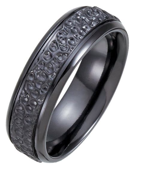 Lightweight yet powerful, our titanium bands for men have it all. B273180TI Black Titanium Wedding Band