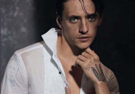 Подписчиков, 86 подписок, 294 публикаций — посмотрите в instagram фото и видео sergei polunin (@poluninink). "Мое вам уважение": украинский танцор Полунин показал ...