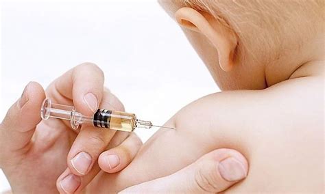 Vacunación es el acto y el resultado de vacunar. La 