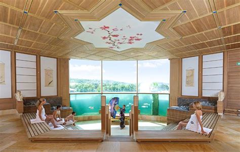 Das palmenparadies in der thermen & badewelt sinsheim bietet eine ausgiebige. Therme in Sinsheim erleben - Wohlfühlurlaub | mydays