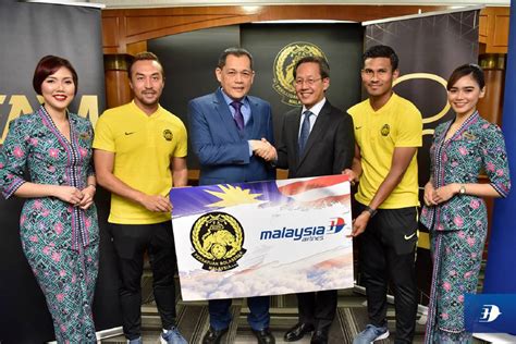 6.4 tengok skuad harimau malaya training :) shah amirul. Malaysia Airlines inks 2-year partnership with FAM | New ...