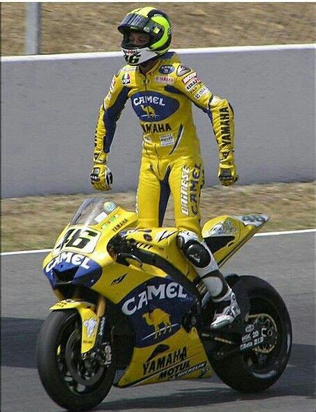 With nine world titles, the italian is still at the top of his game. Valentino Rossi #46 | Motorrad fahren, Ducati, Biker