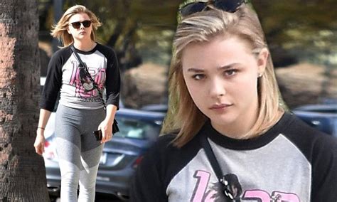 (на севере сша / на юге канады). Chloe Grace Moretz keeps it casual in athleisure attire ...