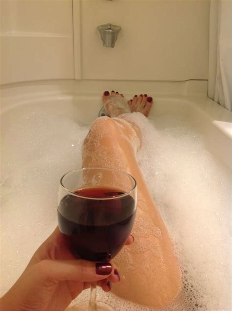 More about lady in the bathtub. .♥ relaxing in the bathtub..yes please! However, make mine ...