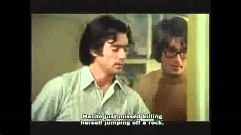 Un soir, alors que césar joue au poker avec des amis, elle décide de rejoindre son absence attise la jalousie maladive de césar. César et Rosalie (1972) - YouTube