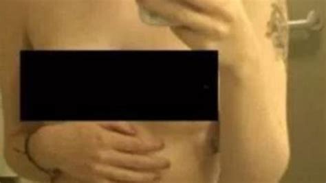 Who is his animal companion? Man catches his girlfriend cheating when she snaps a sext ...